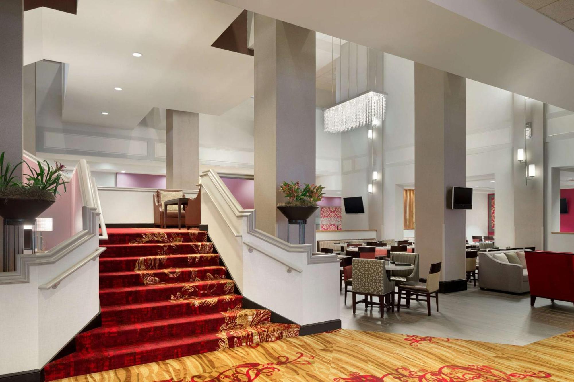 Hilton Wayne At The Grand Wayne Convention Center (adults Only)
