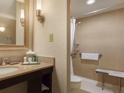 Hotel Hilton Wayne At The Grand Wayne Convention Center (adults Only) 3*