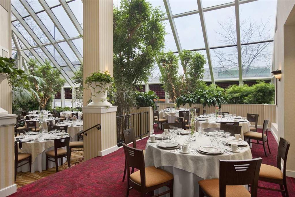 Hilton Wayne At The Grand Wayne Convention Center (adults Only) 3*